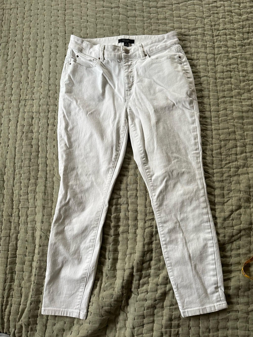 Ann Taylor Women’s White Jeans